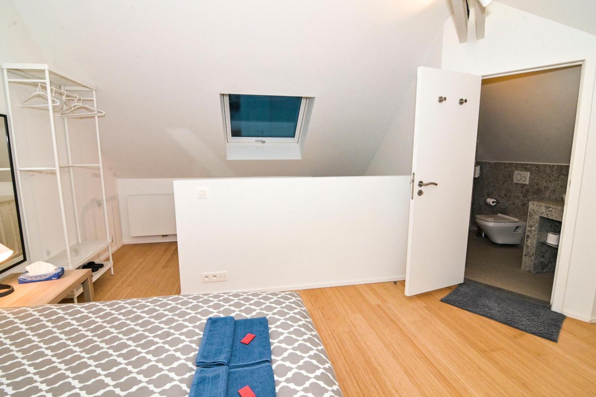 Family Duplex Getaway - Perfectly Positioned For City Adventures Bruxelas Exterior foto